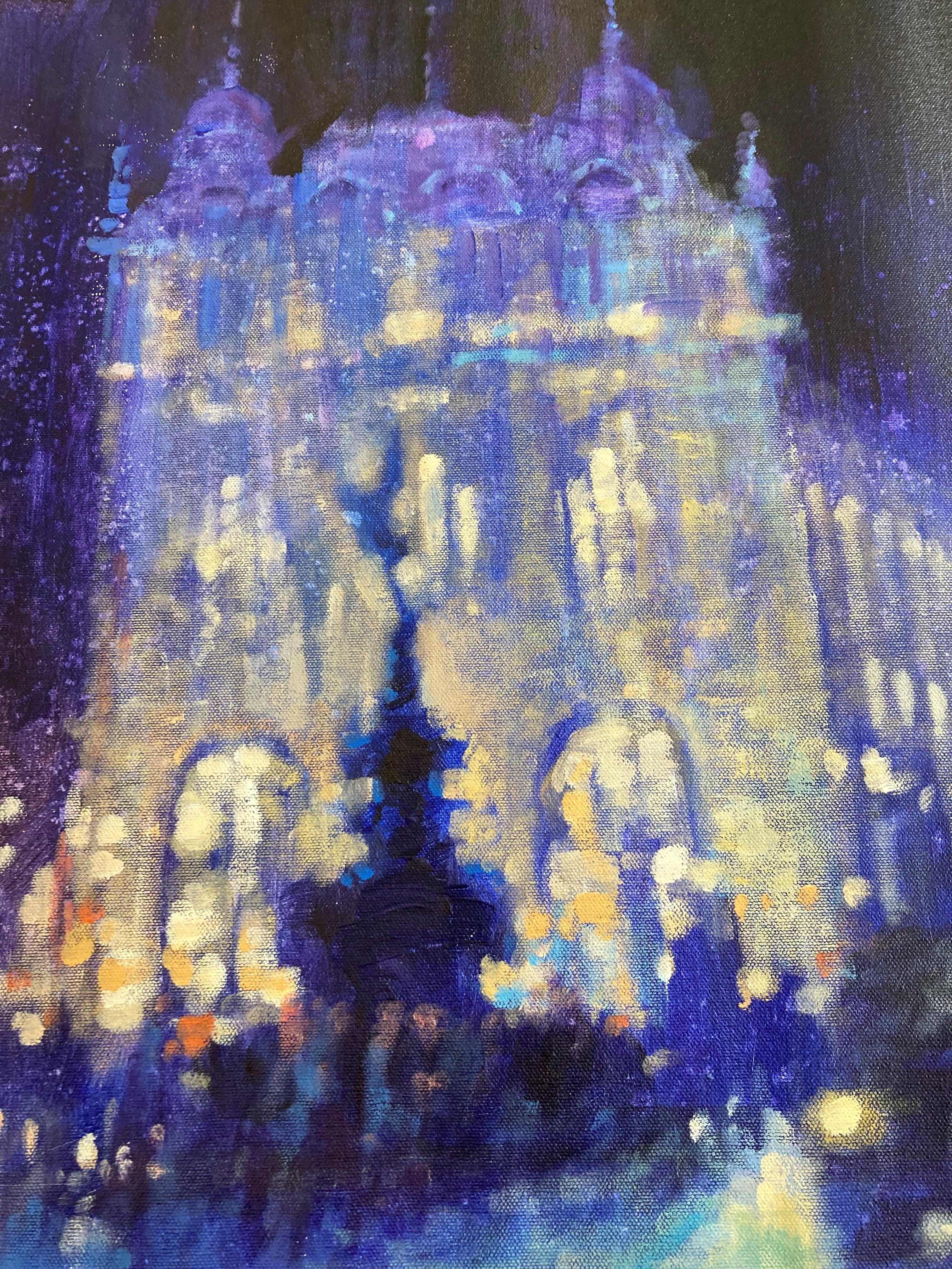 Noche en Piccadilly - impresionismo contemporáneo paisaje urbano de Londres reflejos nocturnos - Figurative Painting Gris de David Hinchliffe