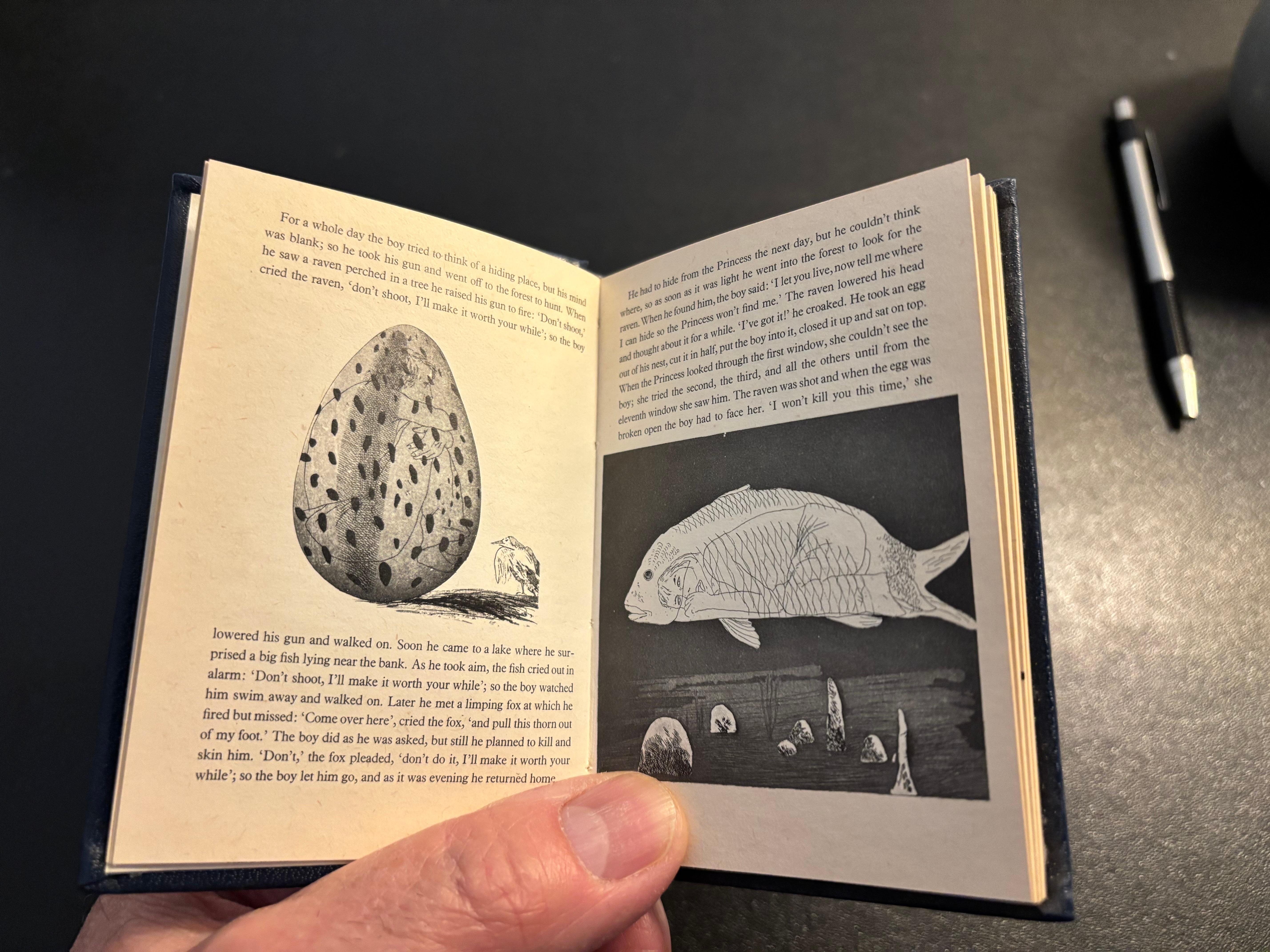 Paper David Hockney Illustrated - Fairy Tales Brothers Grimm - 1970 Edition For Sale