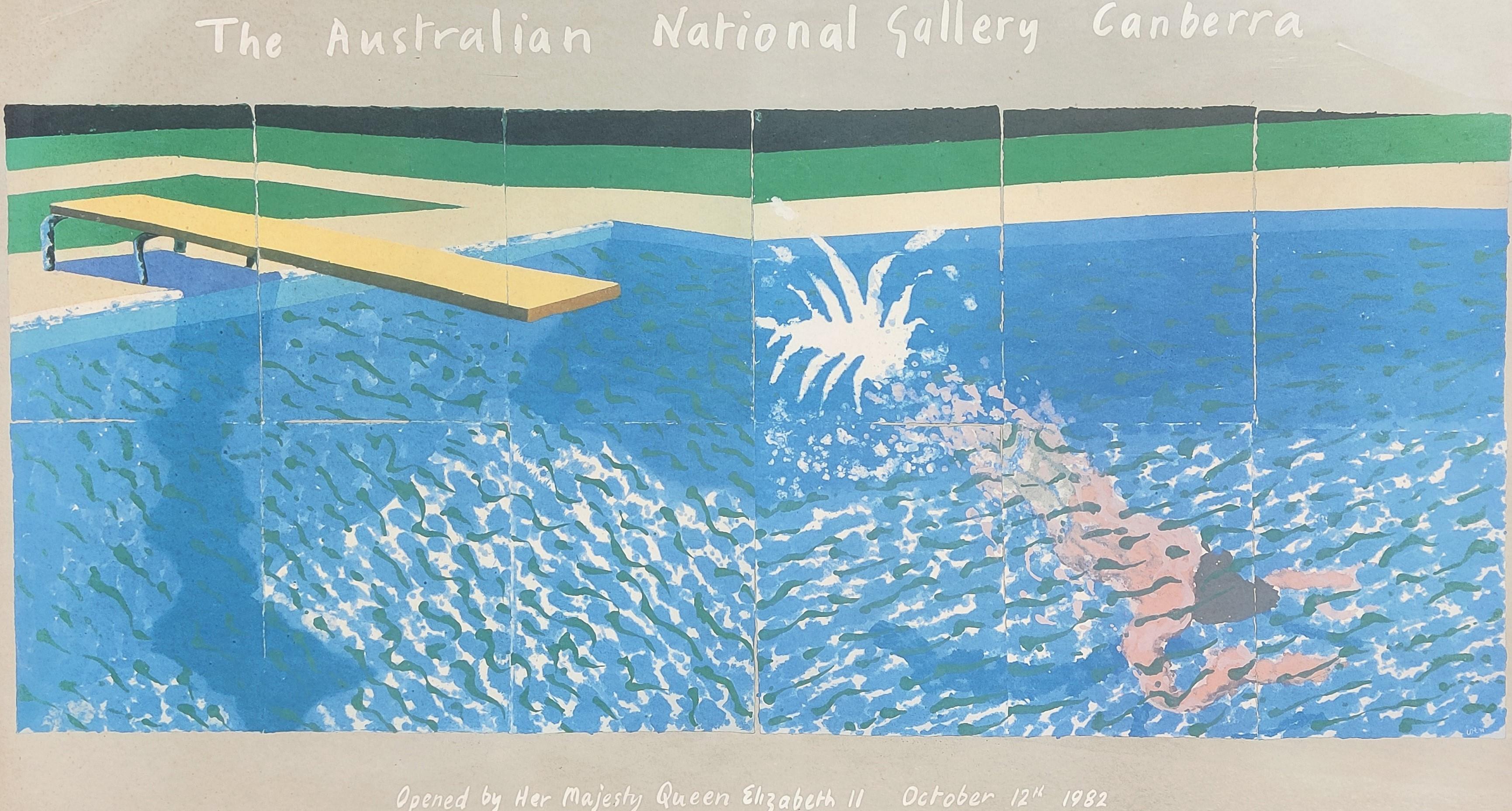 David Hockney 

Ein Taucher (Plakat der Australischen Nationalgalerie), 1982

Druck auf dem dicken Velinpapier

81 x 134 cm 

Es ist ungerahmt.

Montiert auf dem Brett