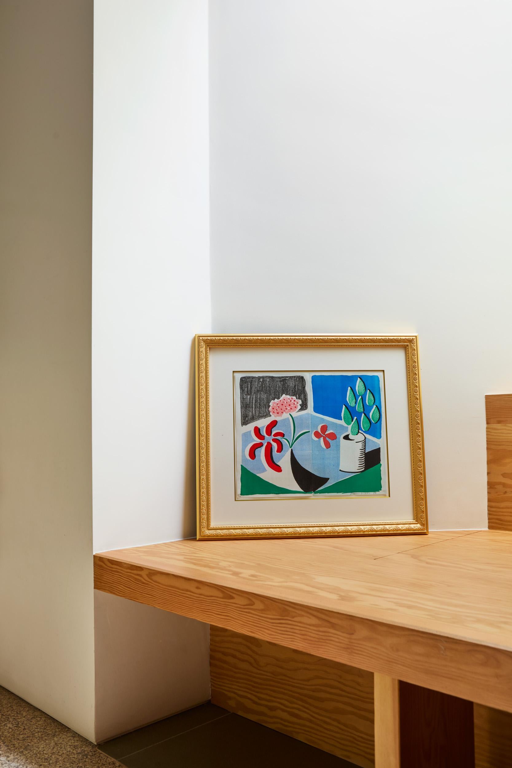 Still-Life Print de David Hockney - Flores rojas y hojas verdes, Separar -- Imprimir, Hecho en casa, Naturaleza muerta de Hockney