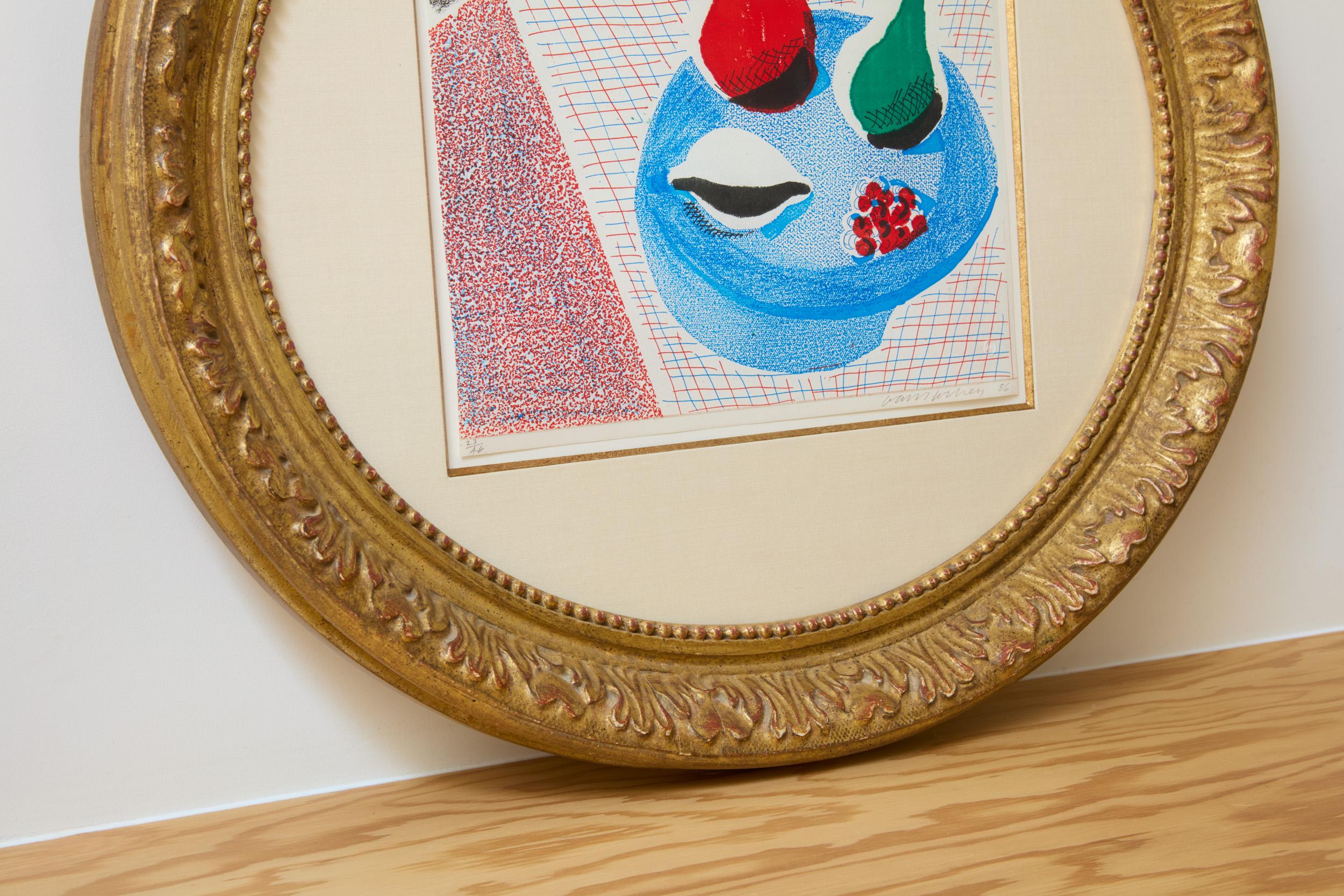 The Round Plate, abril de 1986 -- Grabado, Hecho en casa, Naturaleza muerta de David Hockney en venta 2