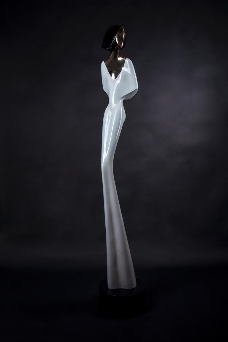 David Hostetler Mujer  Escultura Figurativa BMW Pintura Coche Art Decó Encargo en venta 1