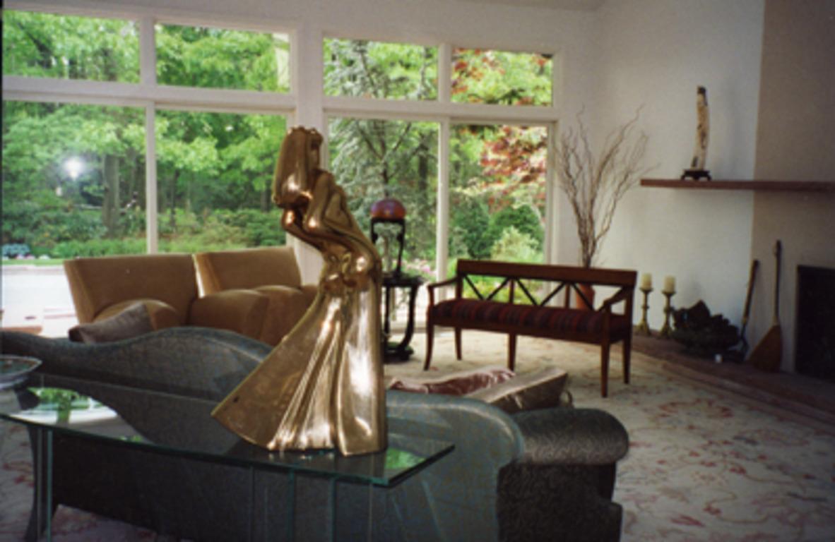 David Hostetler Dancer Gold Shiny Flowing Female Woman Figure (figure féminine) en vente 1