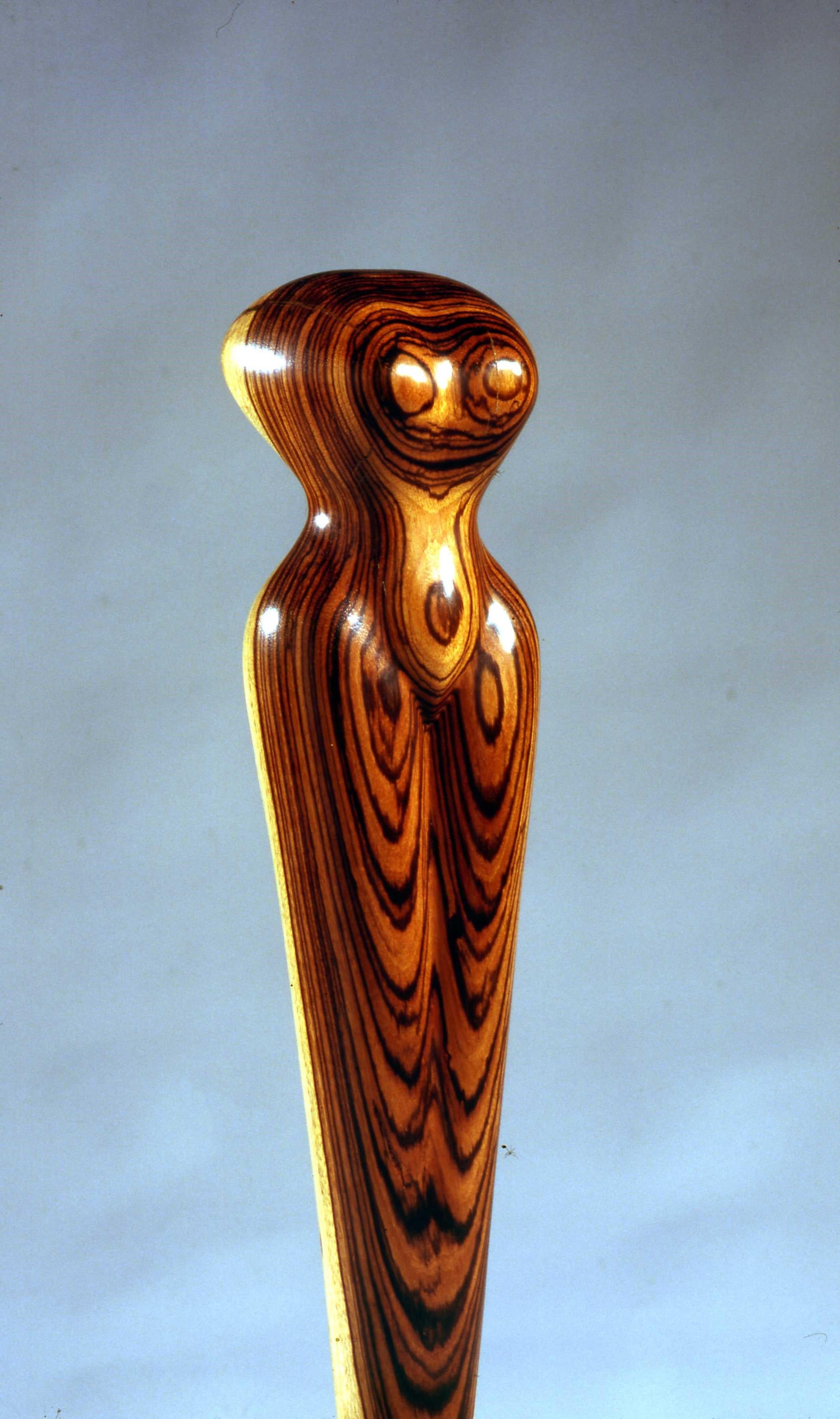 Zebrawood Torso Beige Totemic Classical Woodgrain Esotico Raro - Sculpture Astratto di David Hostetler