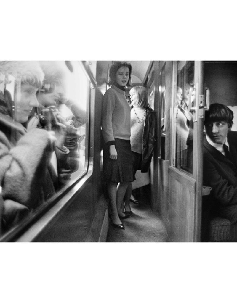David Hurn Black and White Photograph - Ringo Star on the train, UK, 1964