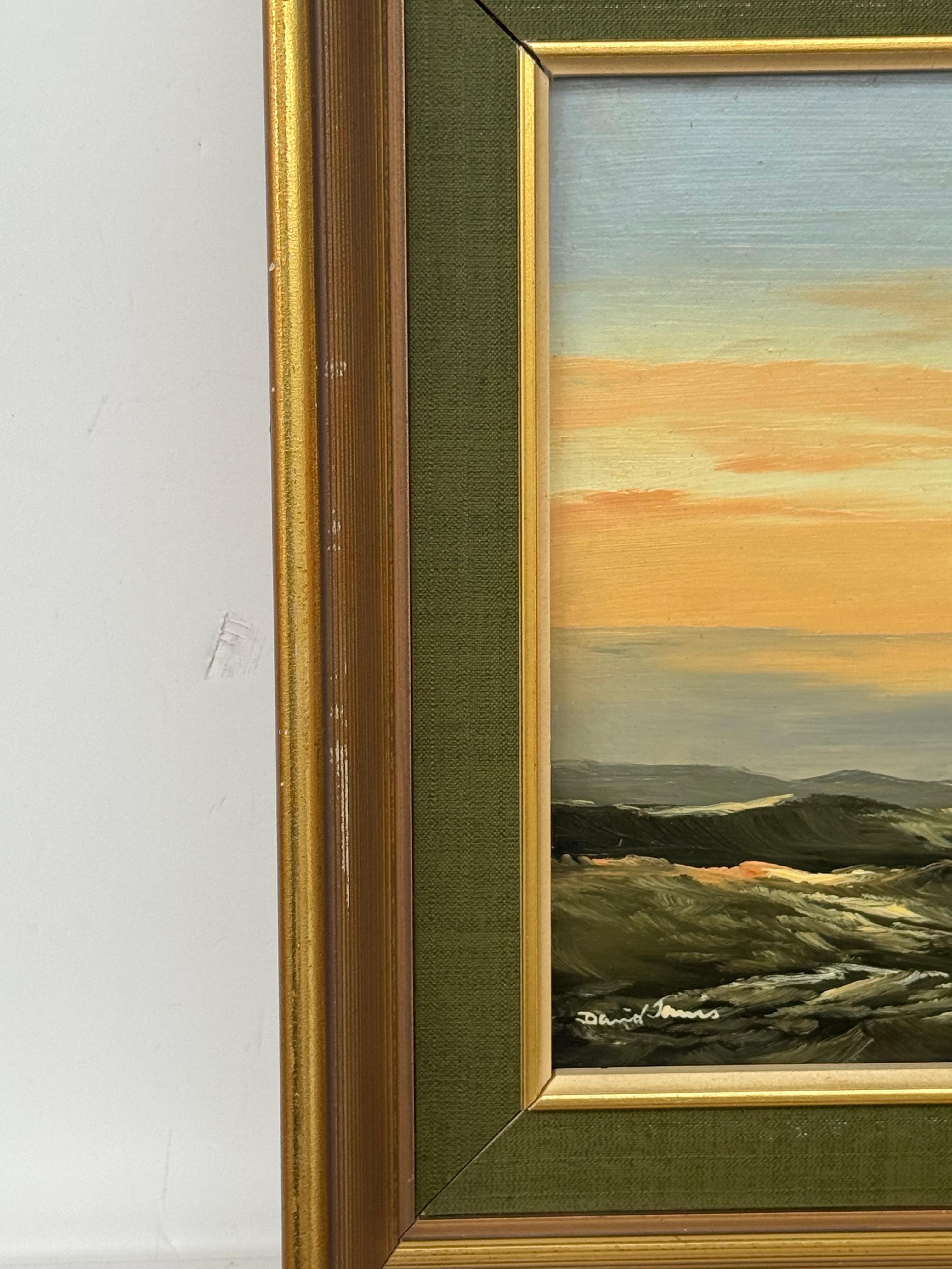 Paysage marin au coucher du soleil avec bateau à voiles rouges et ciel lumineux sur la houle de l'océan huile vintage en vente 9