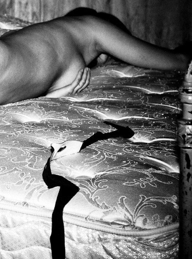 Shanghai n°6, portrait de nu en noir et blanc - Photograph de David Jay