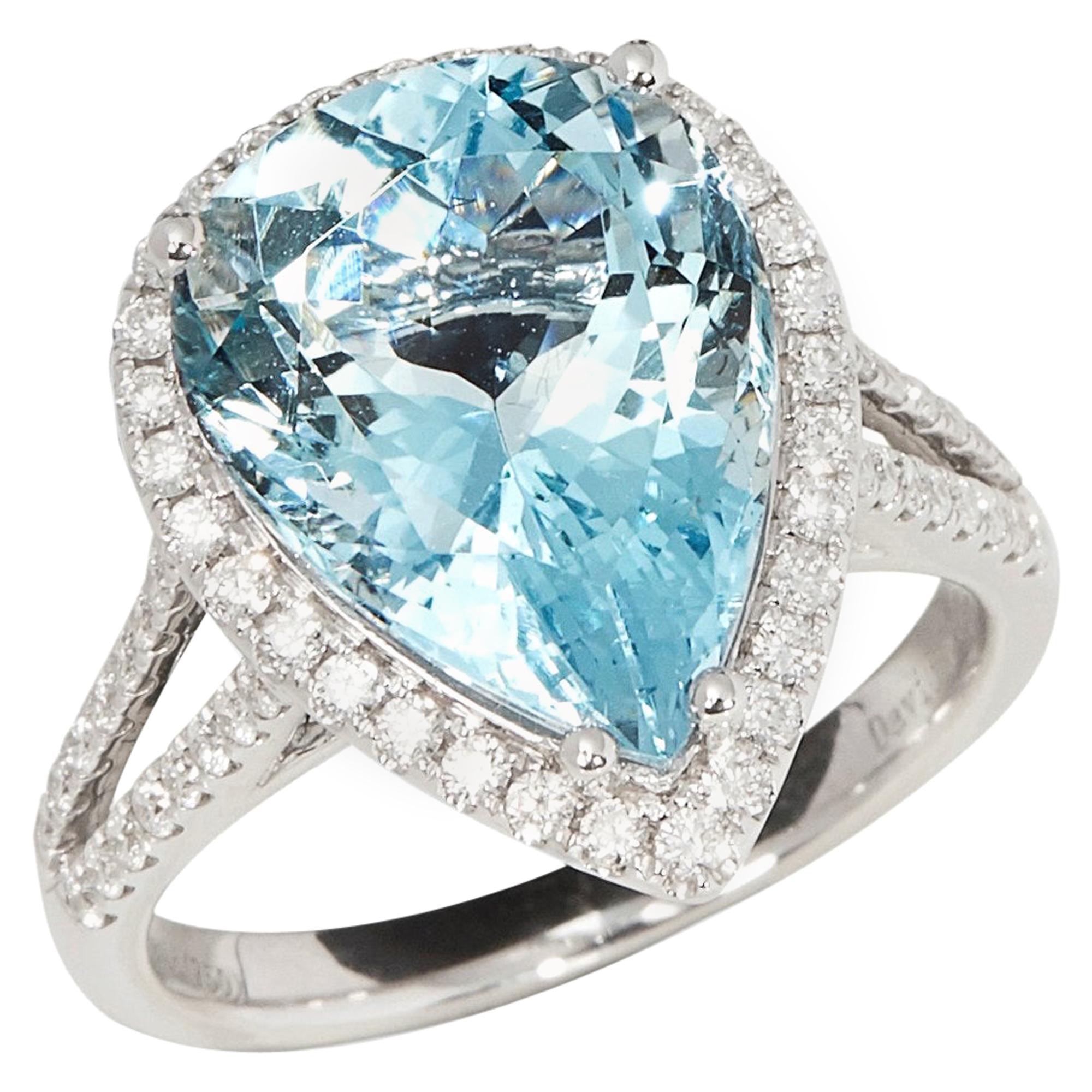 Certified 6.6ct Brazilian Pear Cut Aquamarine and Diamond 18k gold Ring For Sale