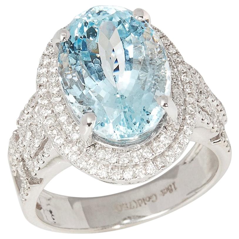 Certified 6.82ct Brazilian Oval Cut Aquamarine and Diamond 18ct gold Ring For Sale