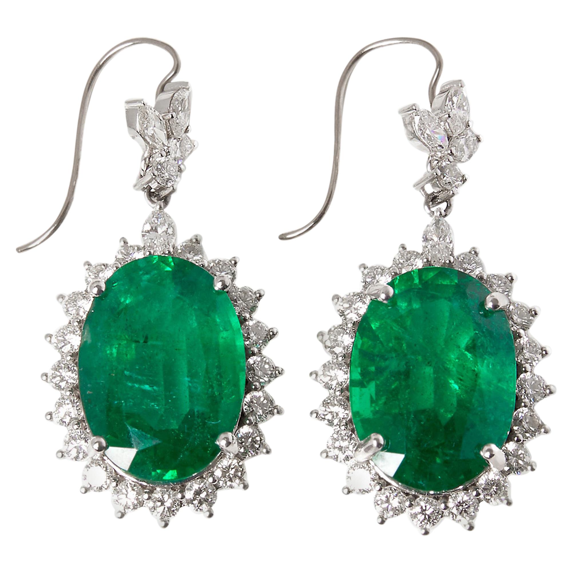 David Jerome 18 Karat White Gold Emerald and Diamond Drop Earrings For Sale