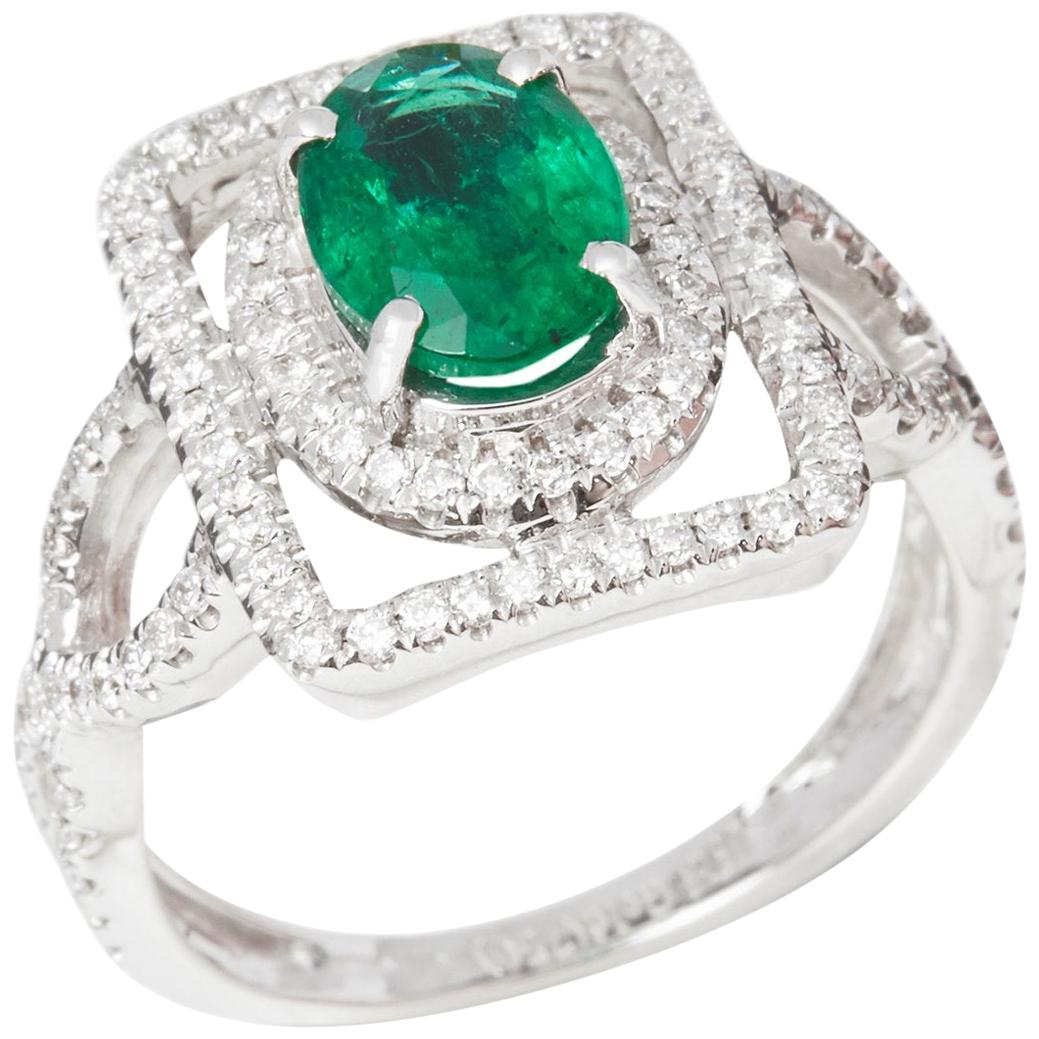 Zertifizierter 1,58 Karat unbehandelter sambischer Smaragd im Ovalschliff und Diamantring aus 18 Karat Gold im Angebot