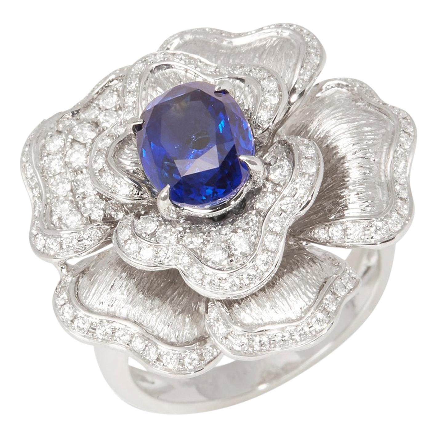 Bague en or 18 carats avec saphir 3 carats et diamants certifiés en vente