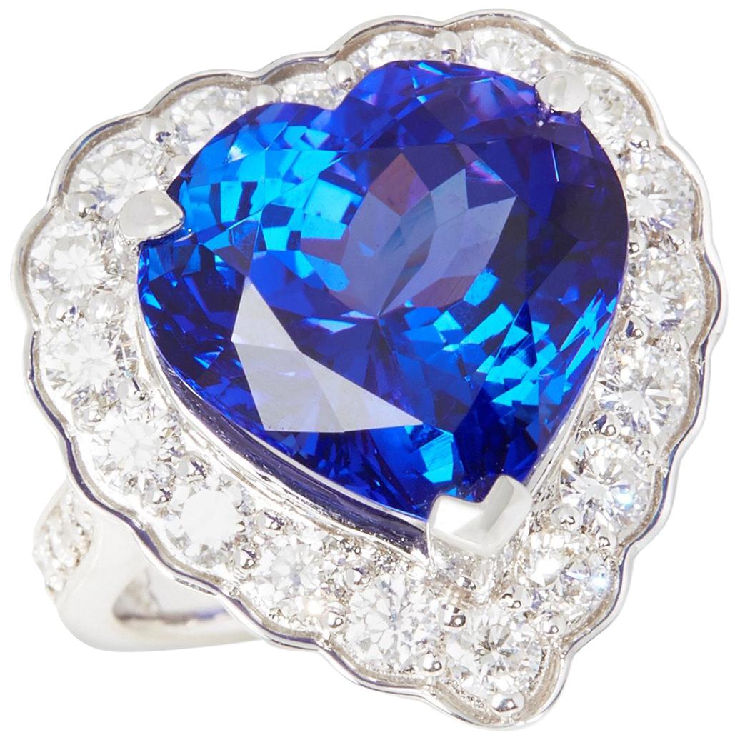 Certified 15.44ct Heart Cut Tanzanite and 18k gold Diamond Ring For Sale