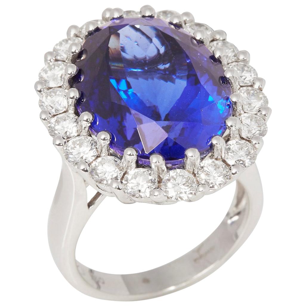 Certified 19.98ct Tanzanite and Diamond 18ct gold Ring For Sale