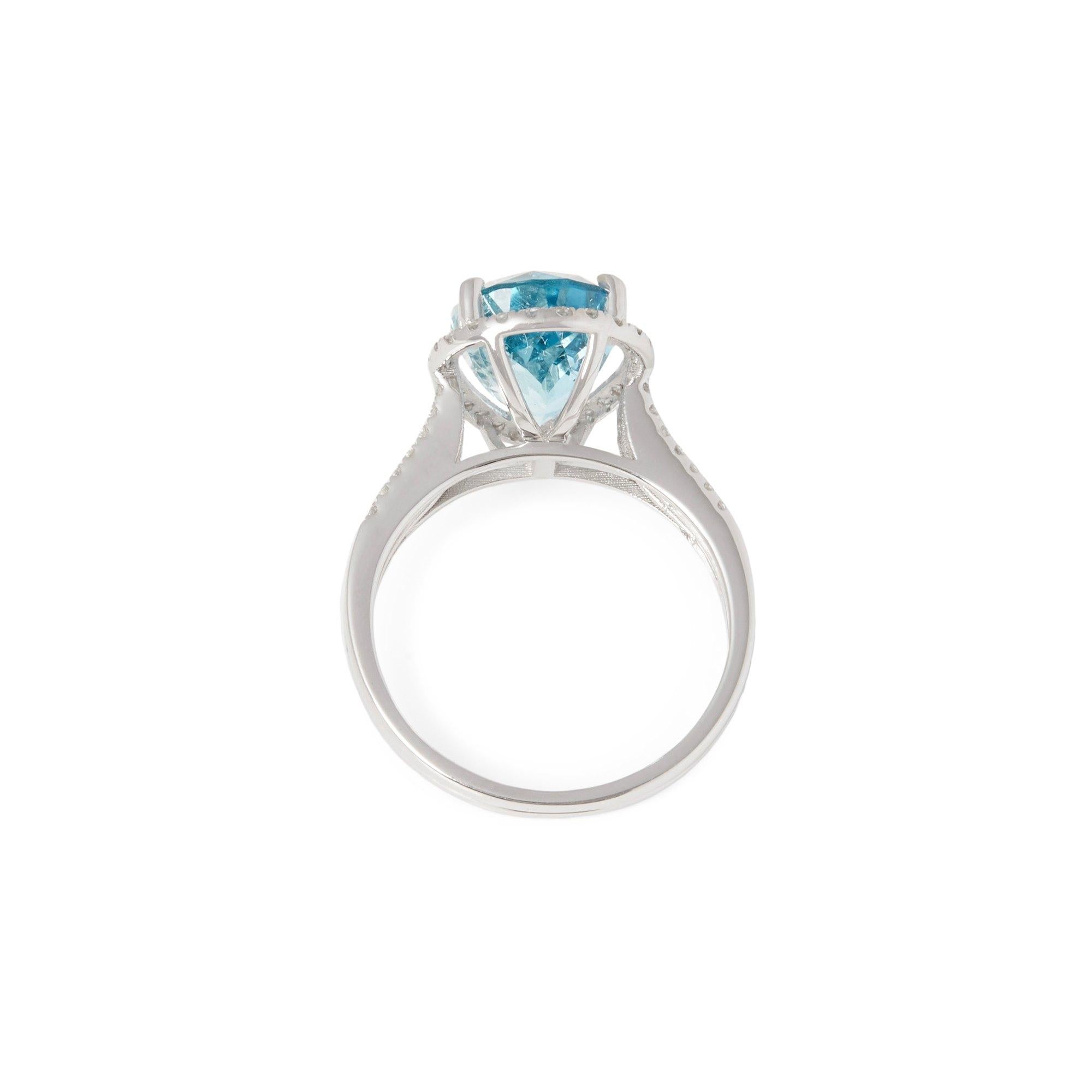 Pear Cut Certified 3.95ct Brazilian Aquamarine and Diamond 18ct gold Ring For Sale