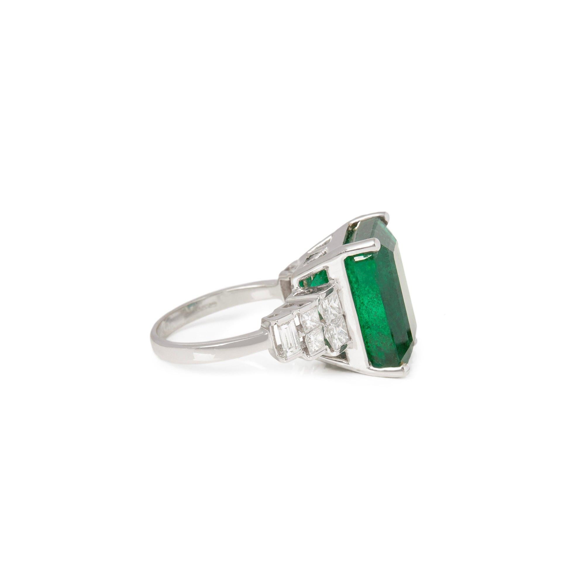Art Deco Certified 13.77ct Untreated Zambian Emerald Cut Emerald and Diamond 18ct Gold Ri For Sale