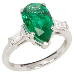Certified 3.45ct Untreated Brazilian Pear Cut Emerald and Diamond 18ct gold Ring