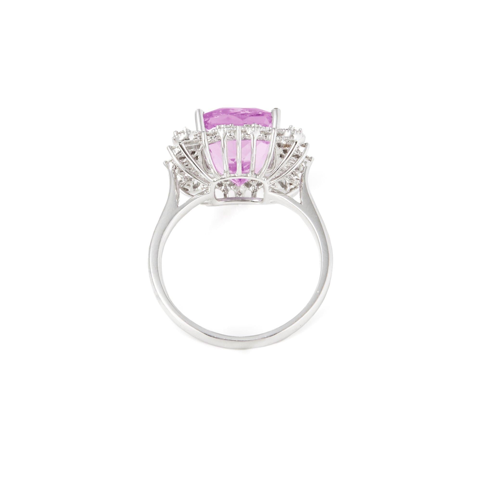 Contemporary Certified 5.91ct Cushion Cut Kunzite and Diamond 18k gold Ring For Sale