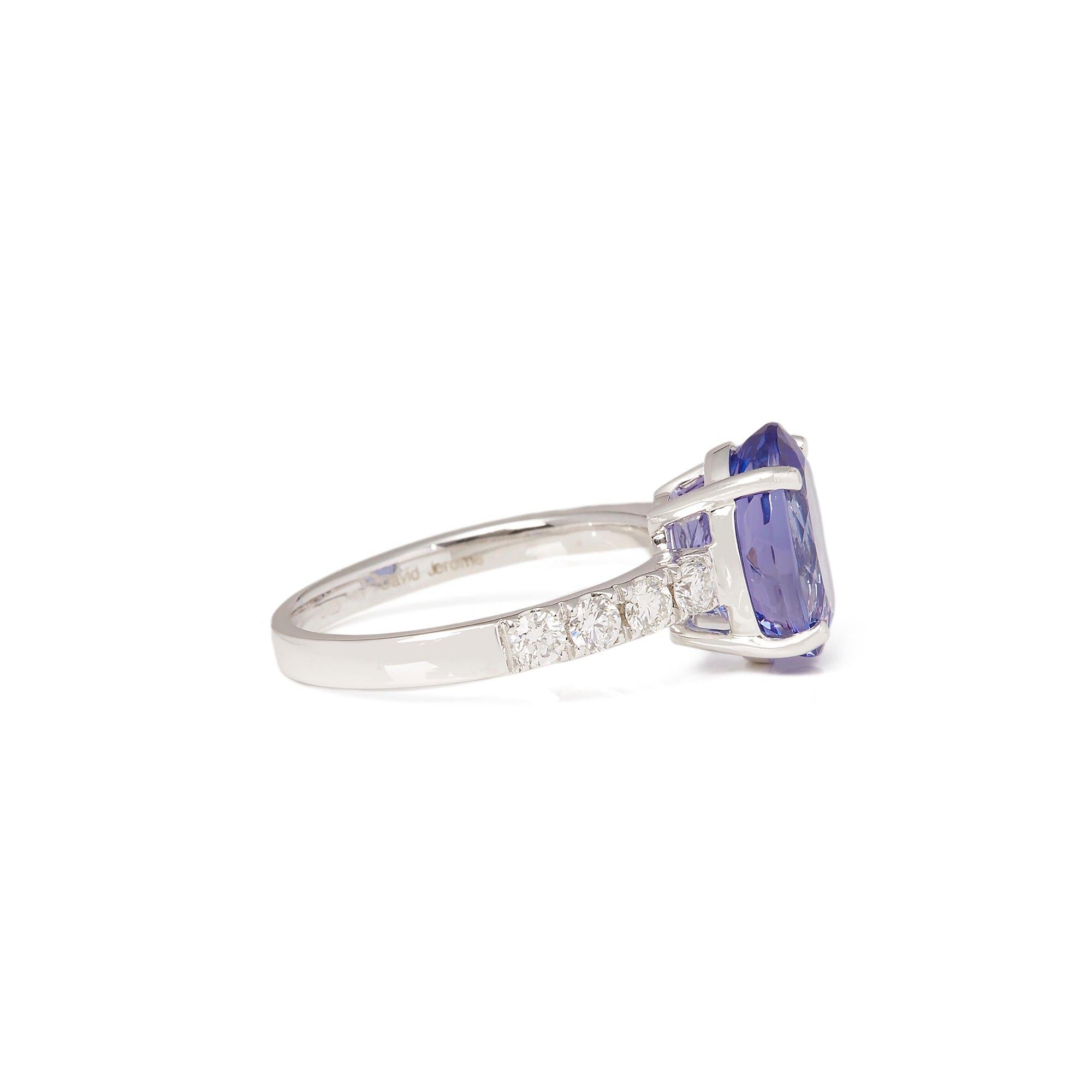 Contemporary Certified 4.33ct 18ct White gold Tanzanite and Diamond Ring  For Sale