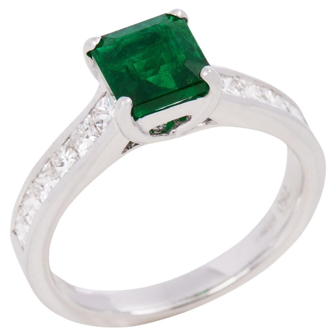 David Jerome Certified 1.15ct Square Cut Emerald and Diamond Ring For Sale