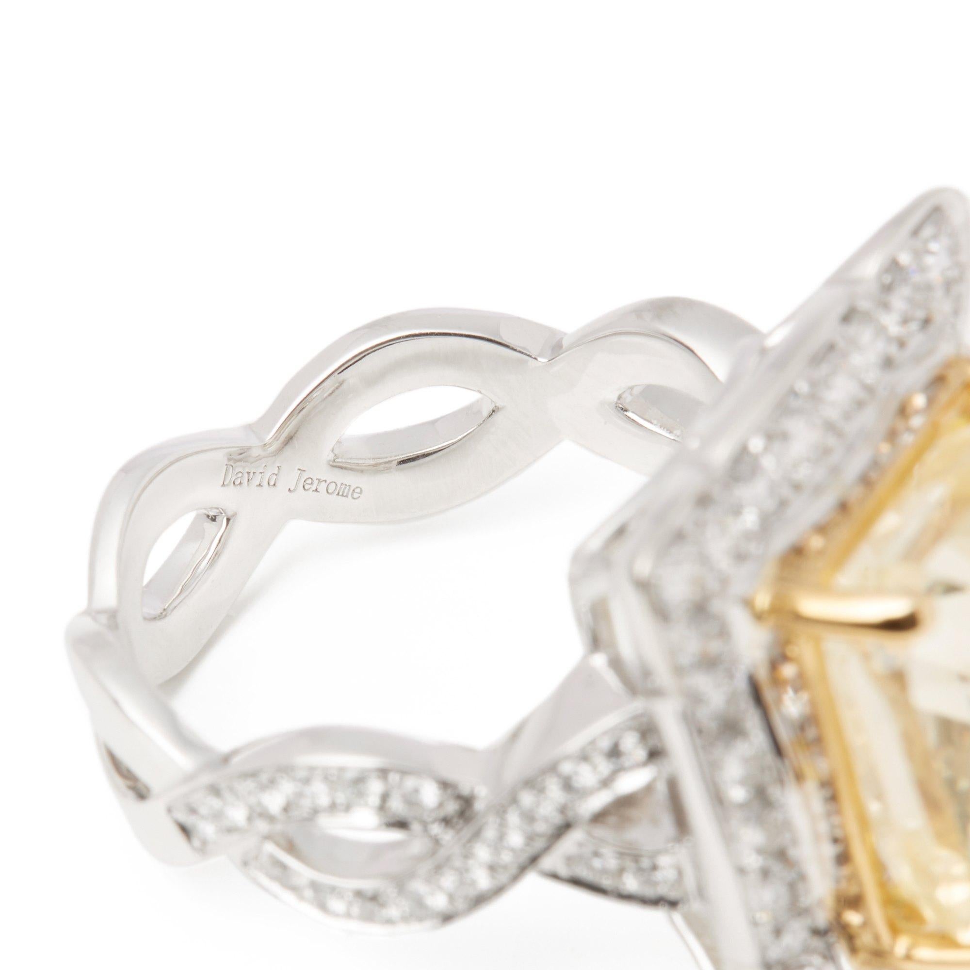 18 Karat Weißgold Gelber Saphir und Diamant Cluster-Ring im Angebot 1