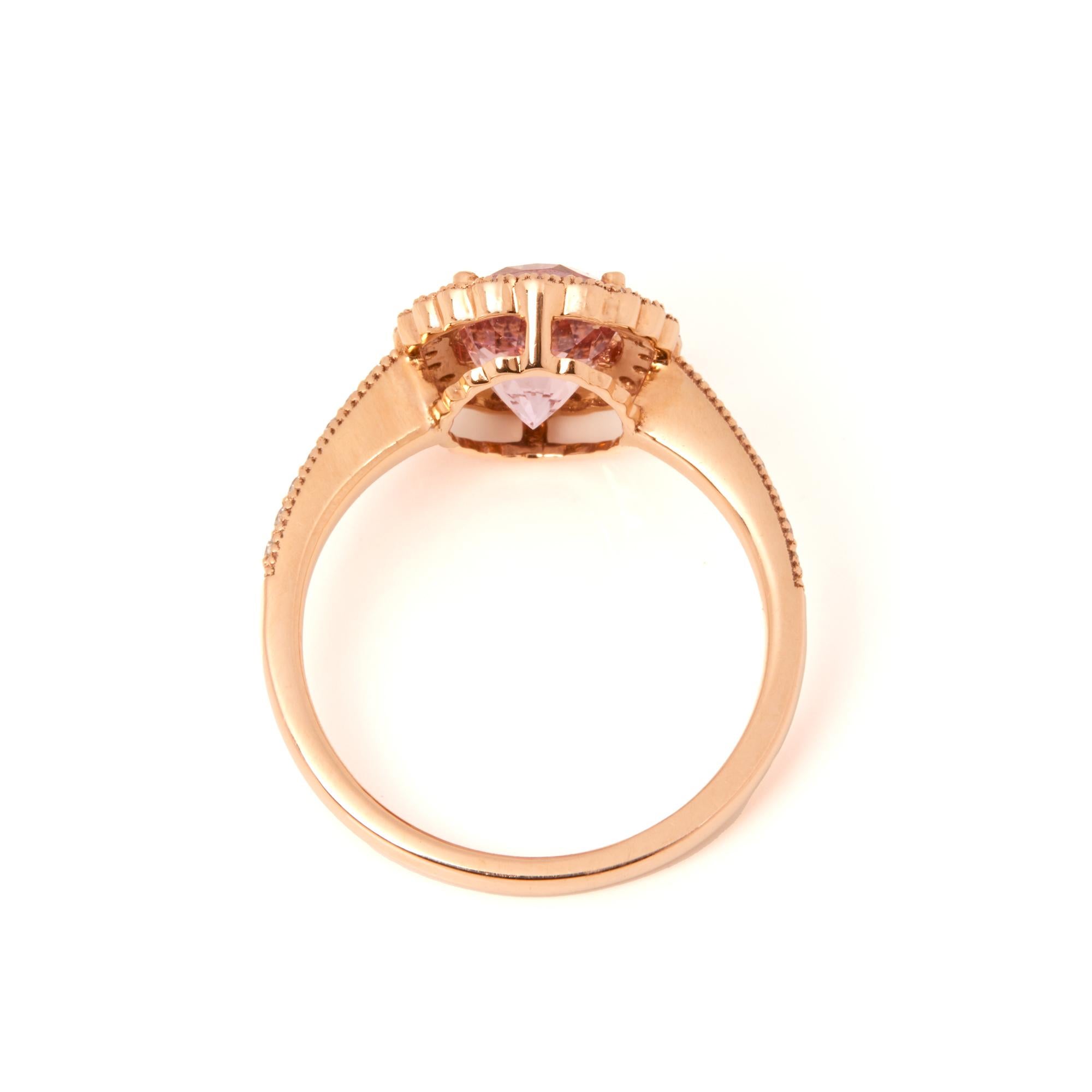 David Jerome Certified 1.76ct Oval Cut Morganite and Diamond Ring In New Condition For Sale In Bishop's Stortford, Hertfordshire