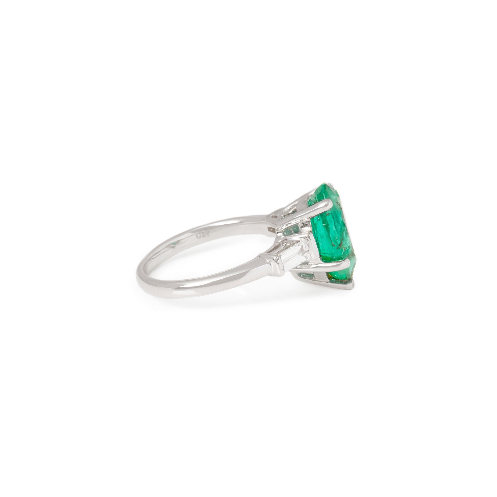 Contemporary David Jerome Certified 3.45ct Pear Cut Emerald and Diamond Ring For Sale