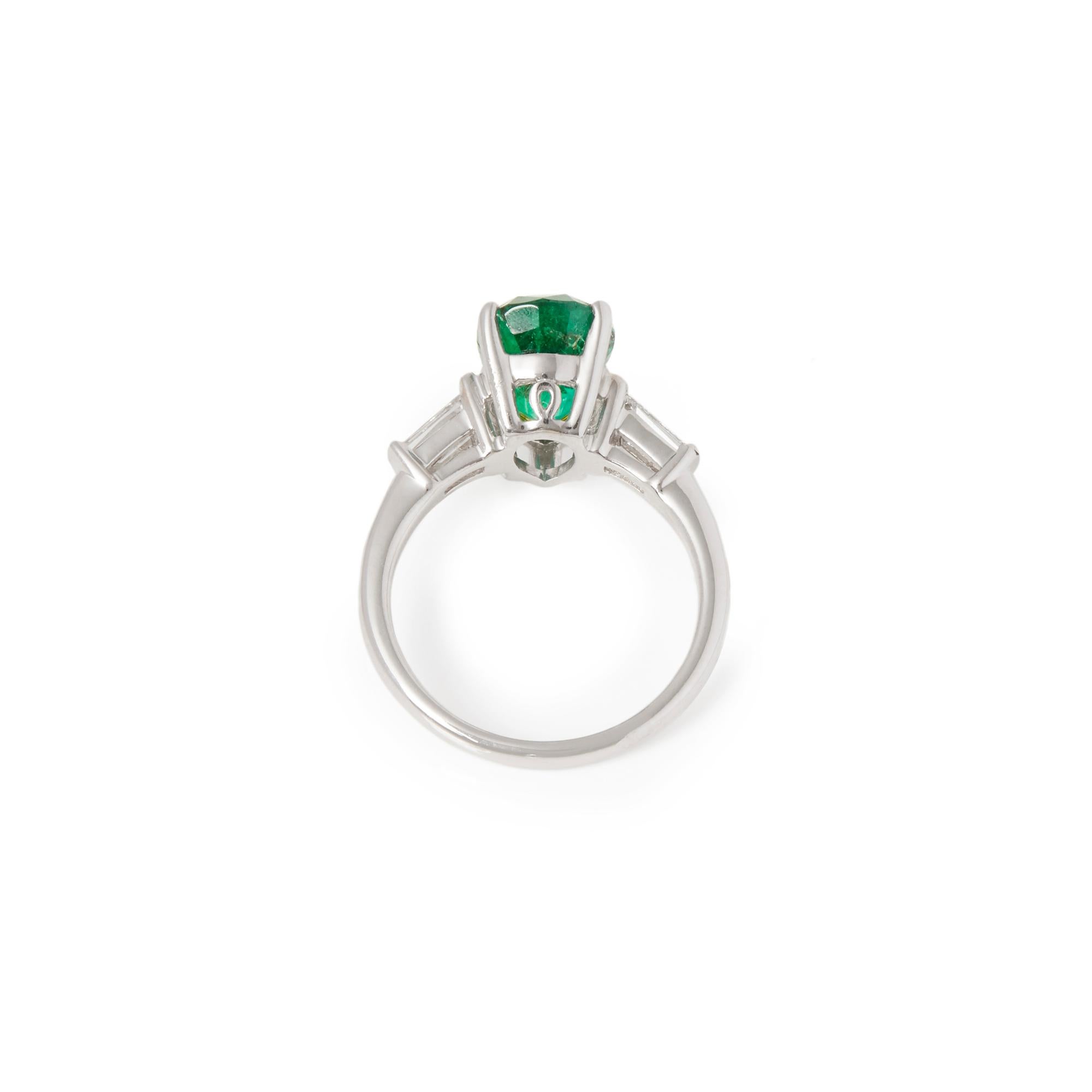 Women's David Jerome Certified 3.45ct Pear Cut Emerald and Diamond Ring For Sale