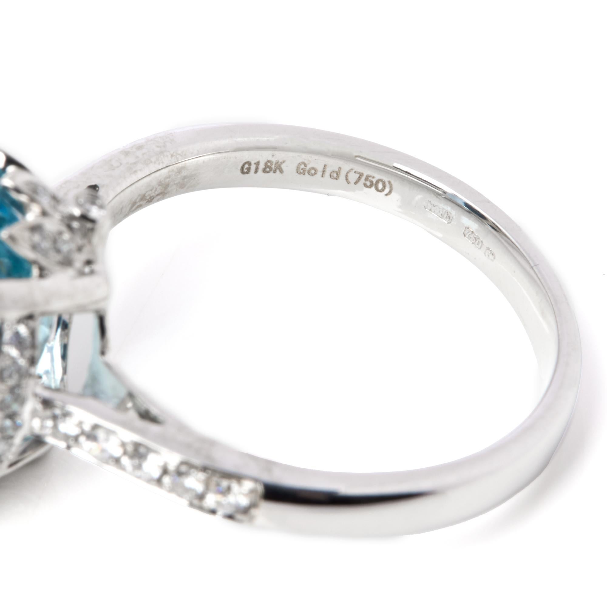 David Jerome Certified 5.62ct Oval Cut Aquamarine and Diamond Ring In New Condition For Sale In Bishop's Stortford, Hertfordshire