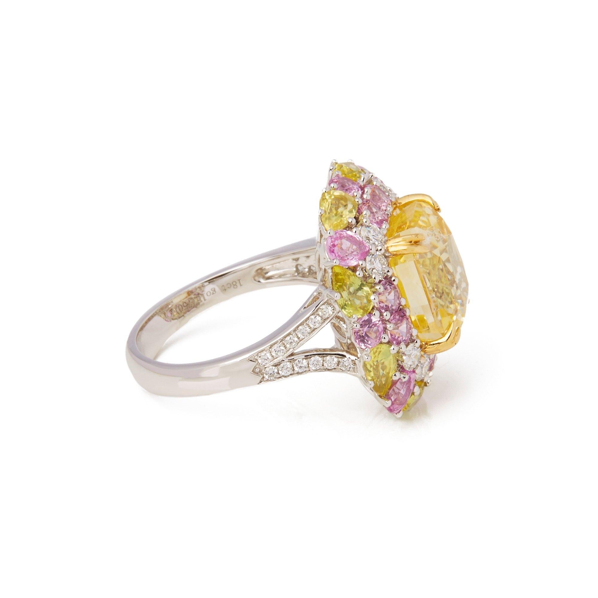 18 Karat Weißgold Cluster-Ring mit gelbem Saphir, Diamant, rosa und grünem Saphir (Zeitgenössisch) im Angebot