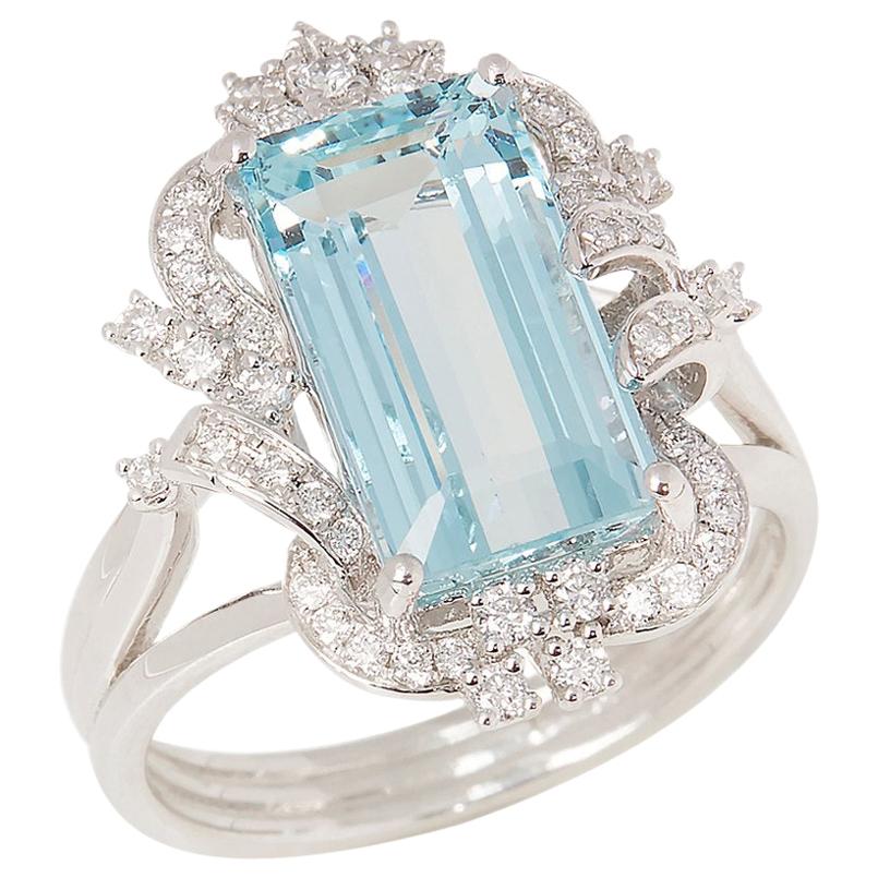 Certified 4.9ct Emerald cut Aquamarine and Diamond Platinum Ring