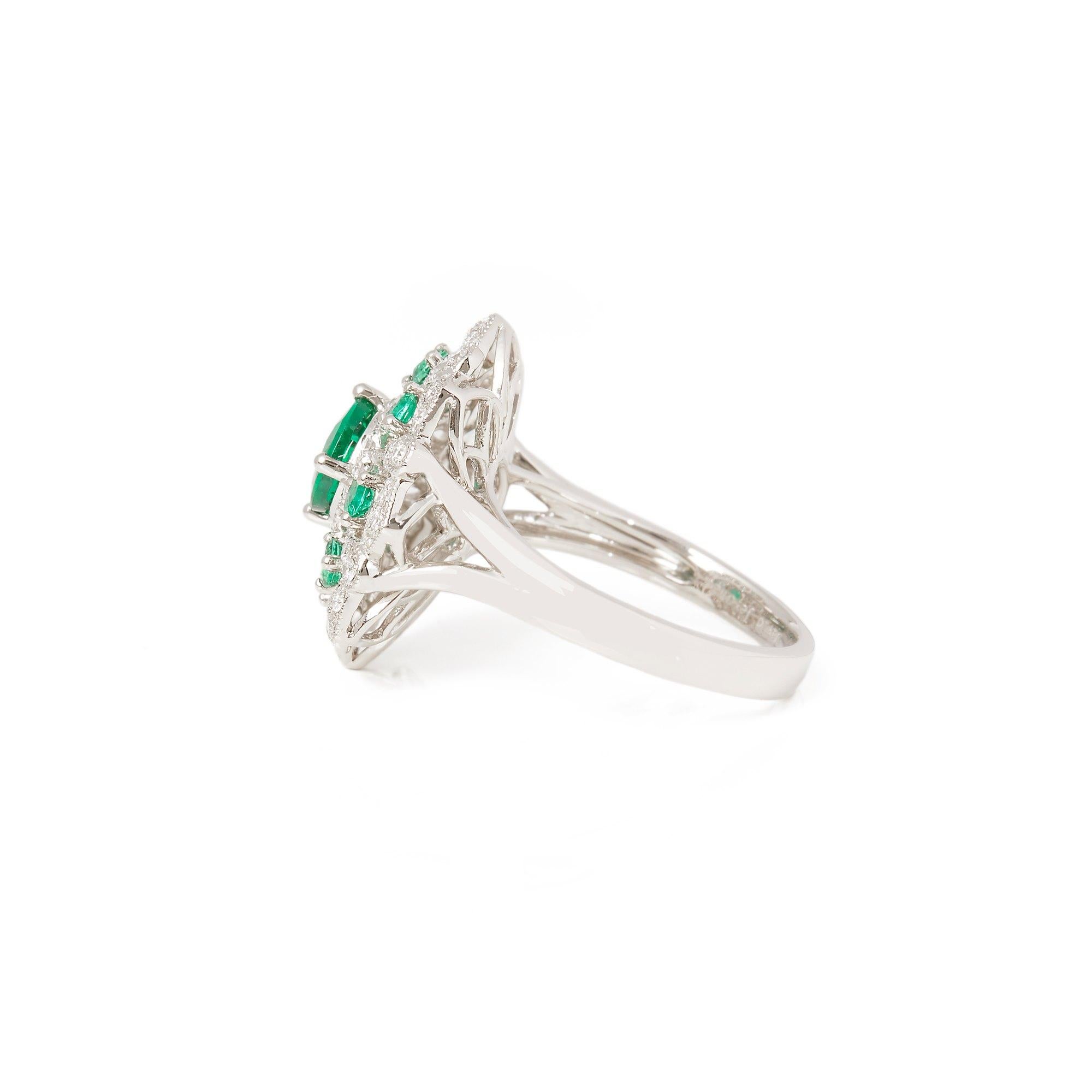 Contemporary Certified 1.32ct Round Cut Emerald and Diamond Platinum Ring For Sale