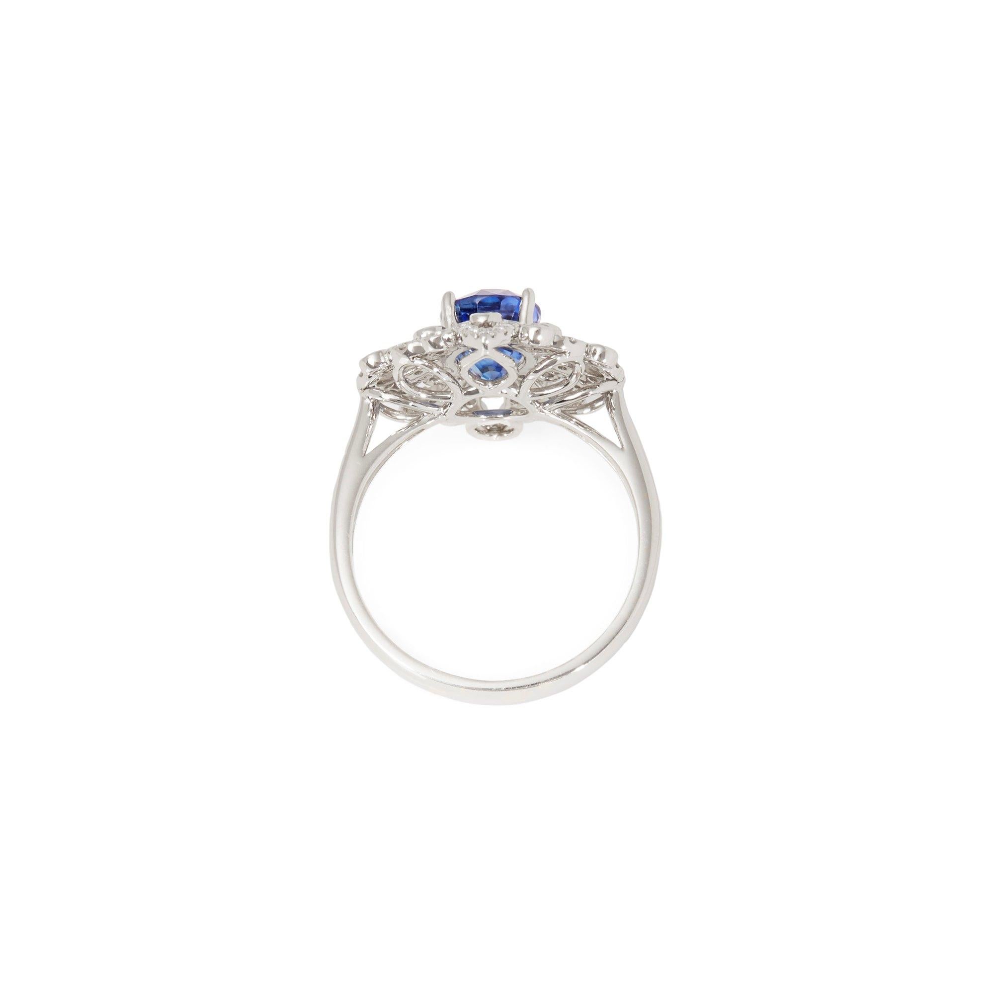 Contemporary Certified 2.2ct Sapphire and Diamond Platinum Ring For Sale