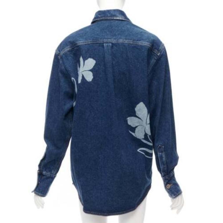 DAVID KOMA 2022 chemise bleue en coton organique floral avec logo argenté UK6 XS Pour femmes en vente