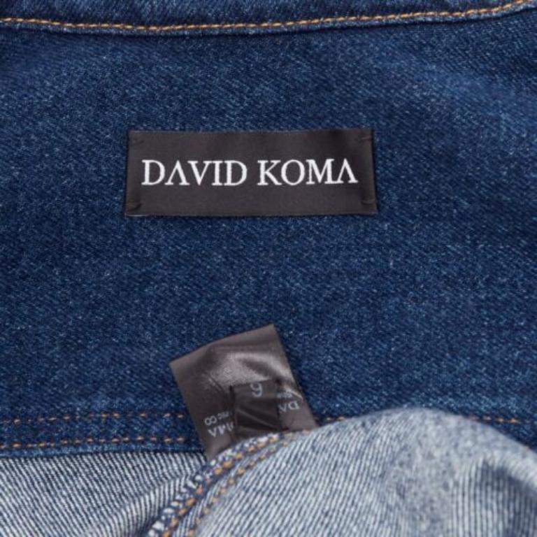 DAVID KOMA 2022 chemise bleue en coton organique floral avec logo argenté UK6 XS en vente 3