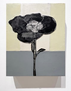 Amapola negra (Pequeño bodegón, flor sobre fondo de rayas pastel)