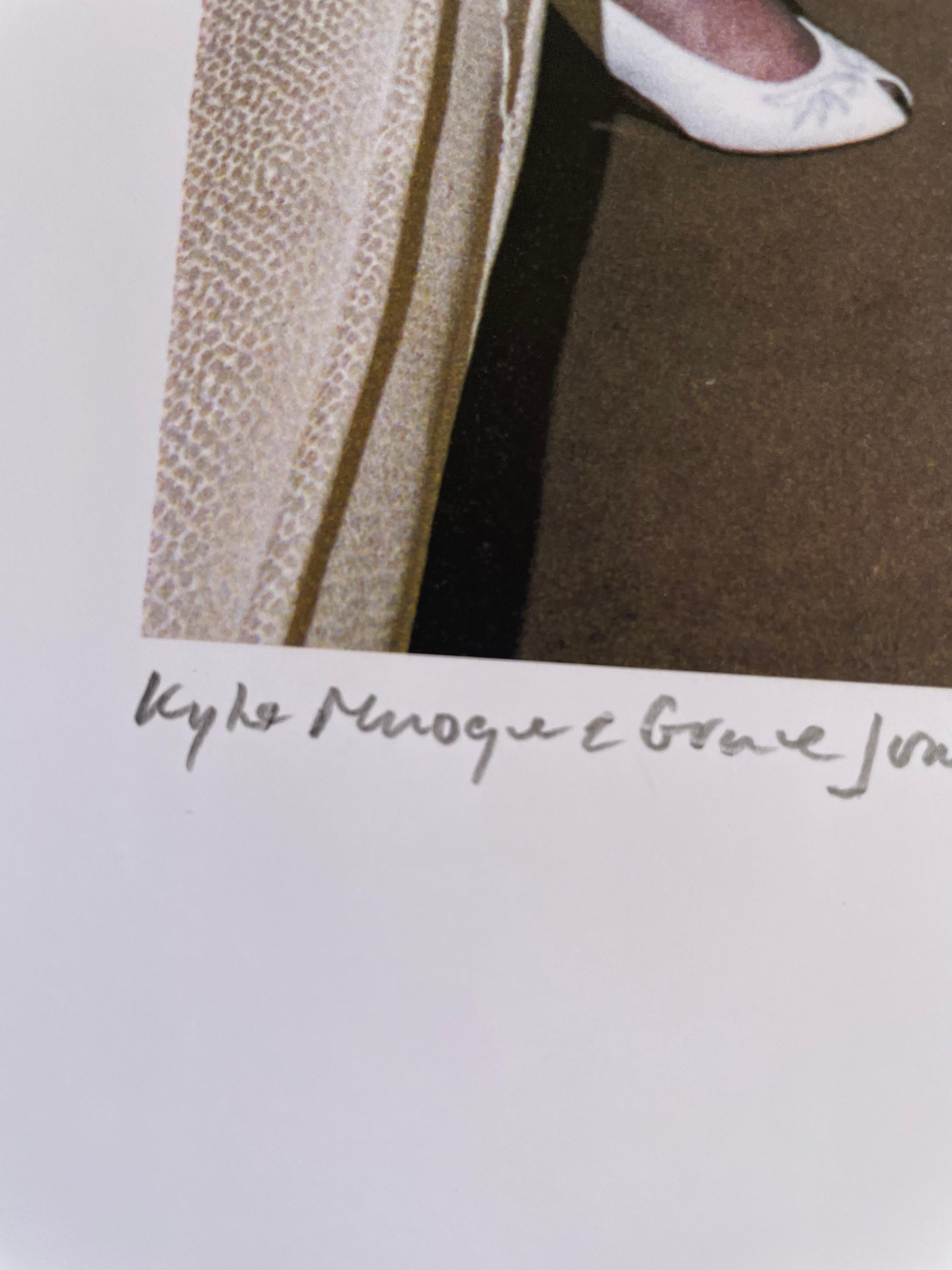 Kylie Minogue e Grace Jones Monte Carlo 1991, stampa a colori in vendita 14