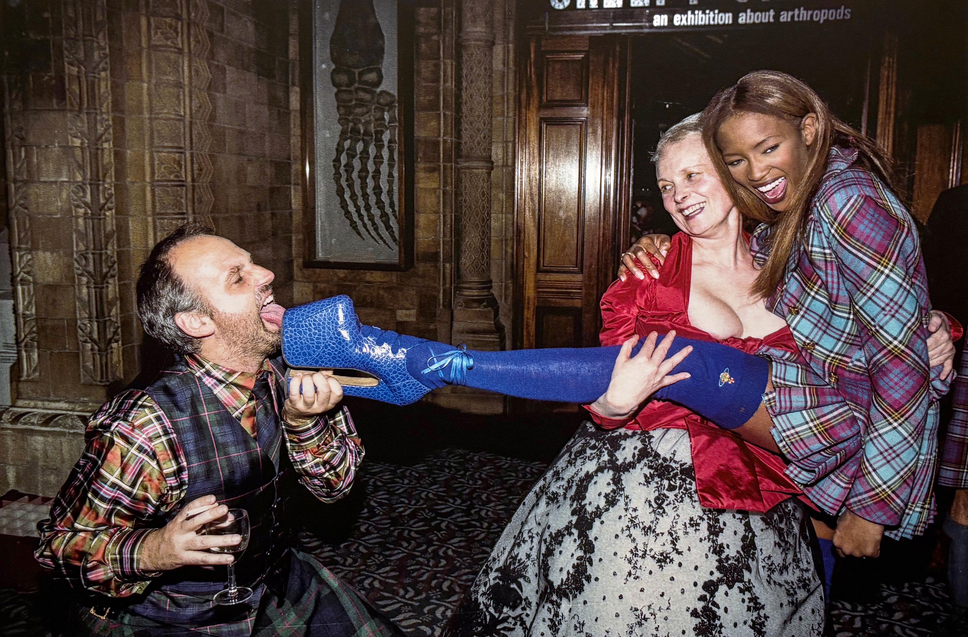 Naomi Campbell e Viv Westwood, stampa a colori 17 x 25 in edizione limitata