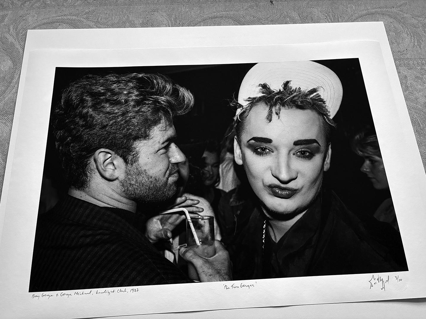 The Two Georges 24 x 35 pouces signé édition limitée b/w impression pigmentaire d'archives en vente 4