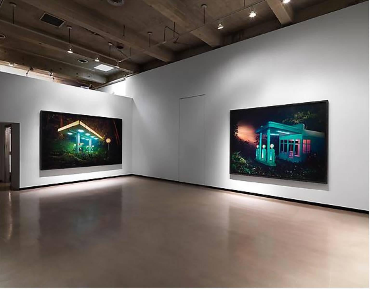 Gas Shell de David LaChapelle (de la série Gas Stations) en vente 4