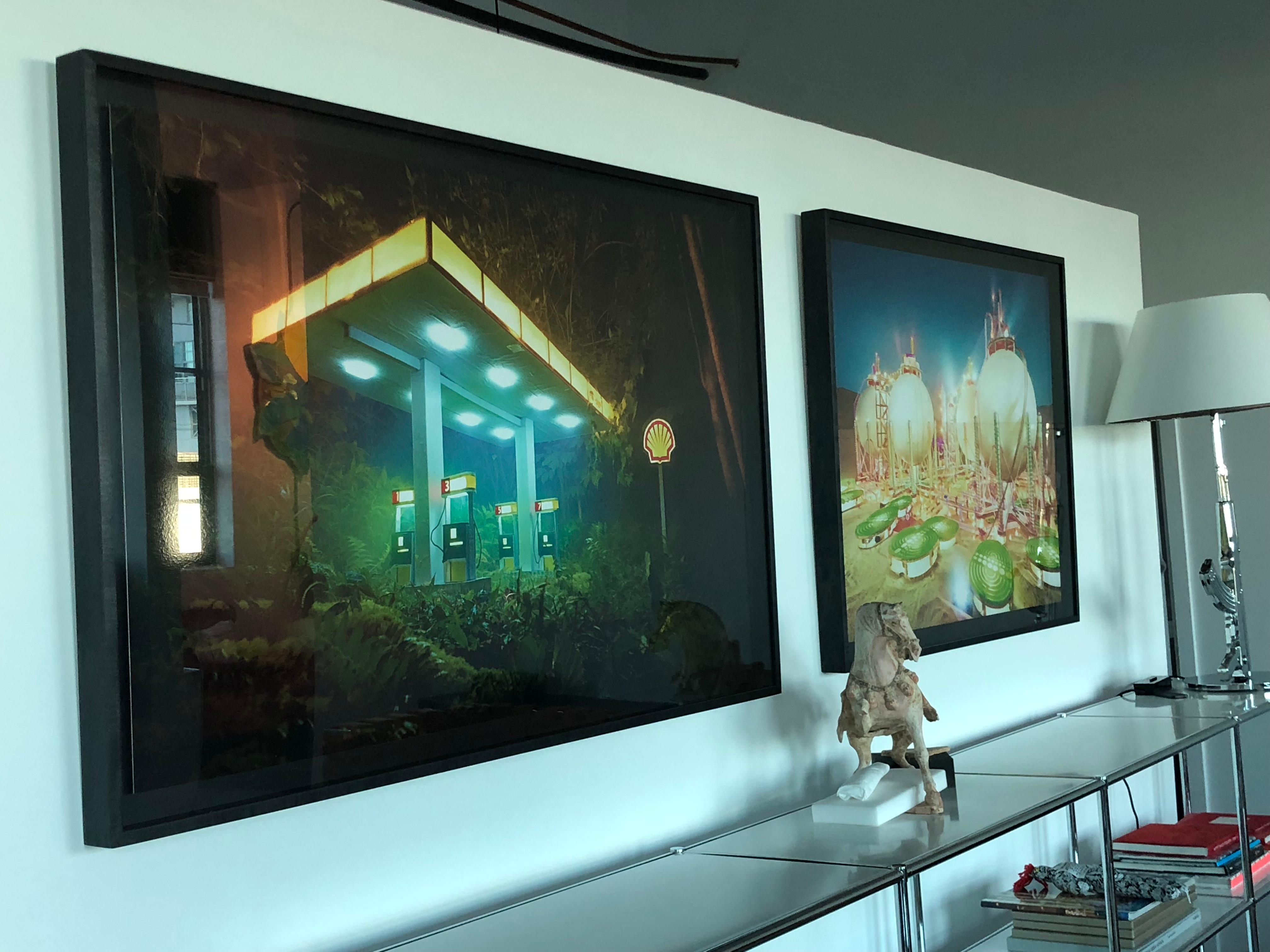 Gas Shell de David LaChapelle (de la série Gas Stations) en vente 1