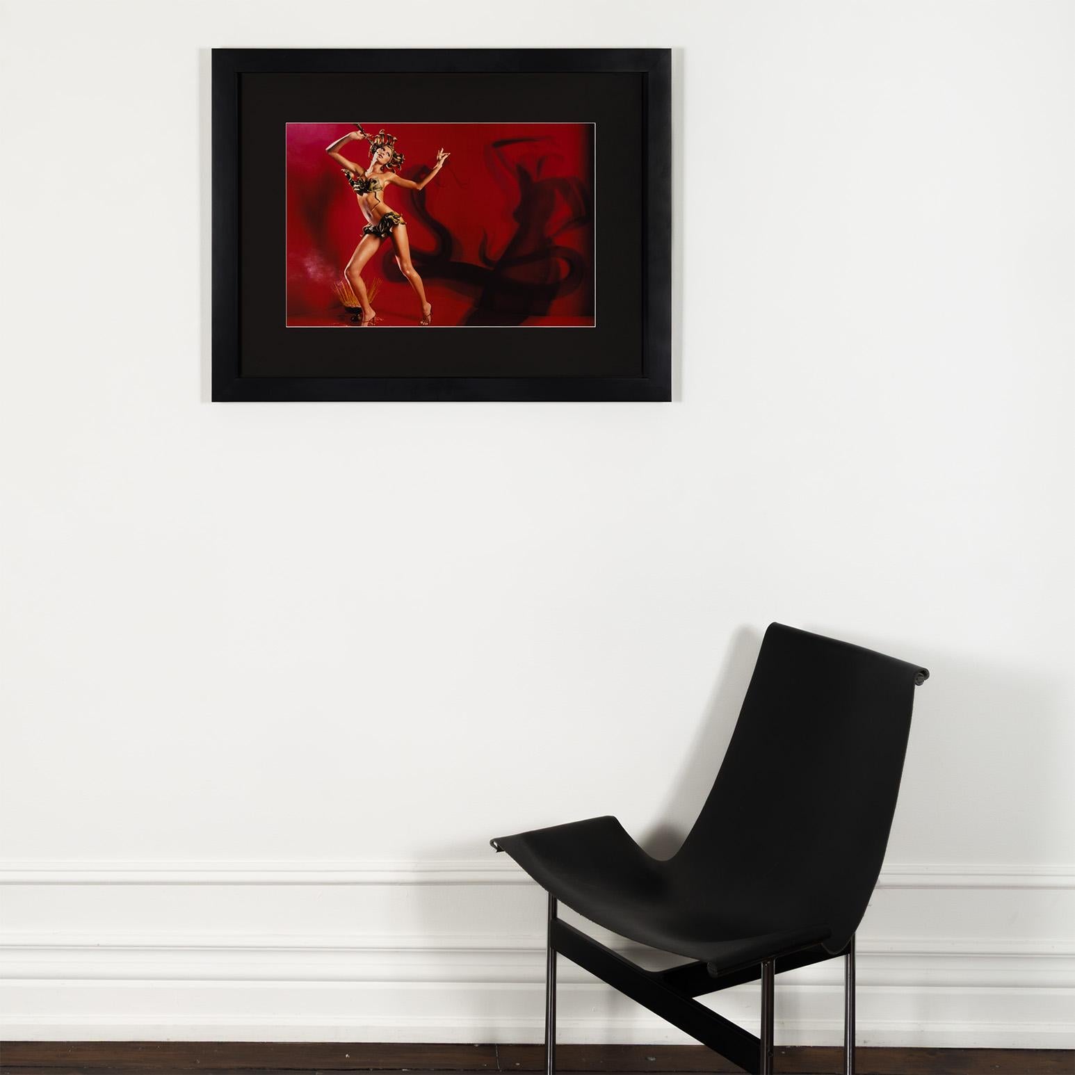 Gisele : Charmeuse de serpents en vente 5