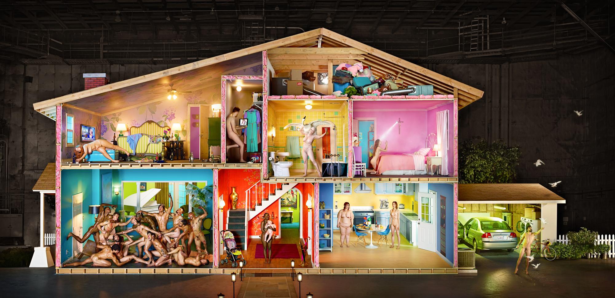 Color Photograph David LaChapelle - Self-Portrait as House (autoportrait de maison), Los Angeles