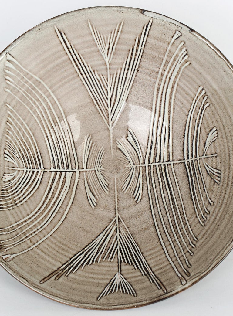 David Leach Feather Design Grey Glazed Studio Pottery Bowl For Sale 5
