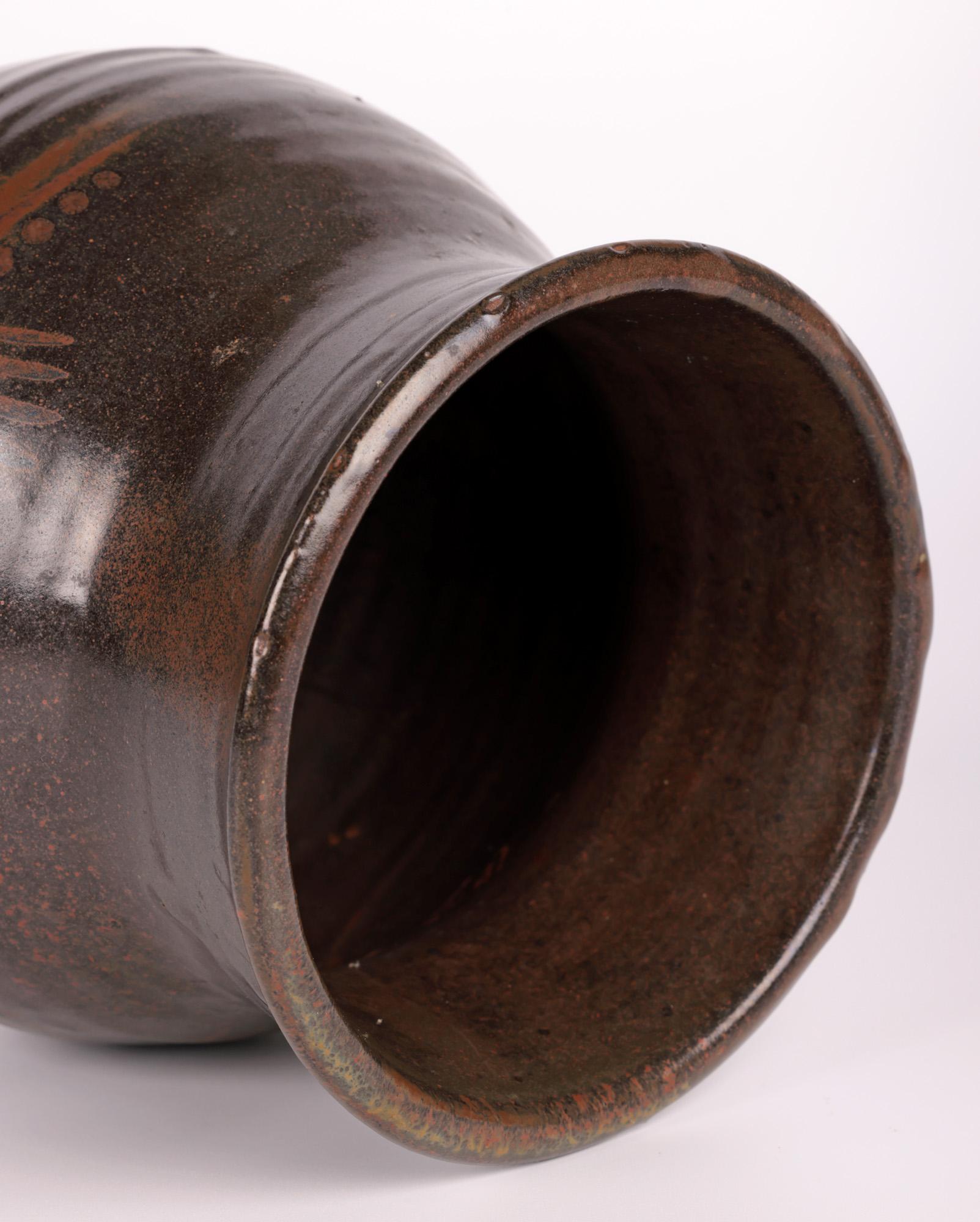 David Leach Zuschreibung Early Leach Pottery Fingerhut-Muster Vase (Keramik) im Angebot