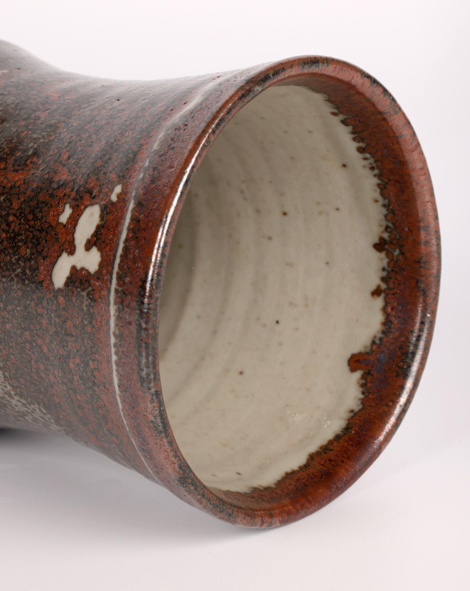 David Leach Lowerdown Pottery Studio Pottery Taille gemusterte Vase  (Steingut) im Angebot