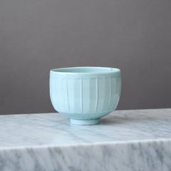 David Leach Studio Pottery Celadon Tea Bowl with Japanese Box, Angleterre, années 1980