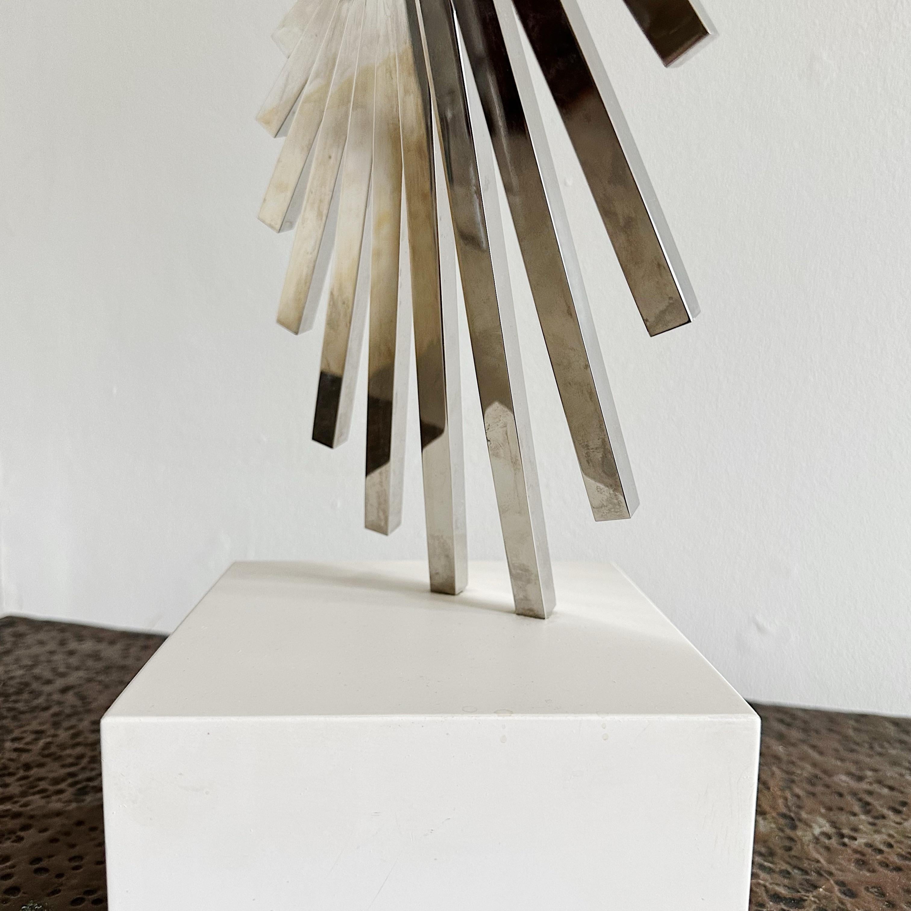 Fine XX secolo David Lee Brown (1939-2016) Scultura astratta in acciaio inossidabile, America, anni '70 in vendita