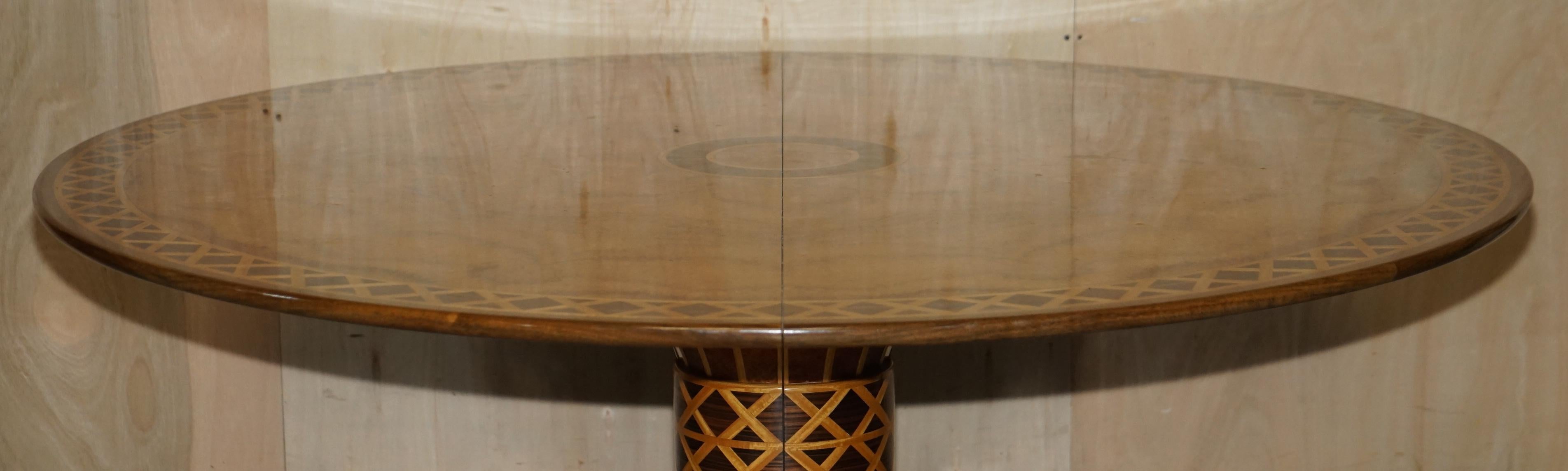 English David Linley Custom Commission Round to Oval Extending Dining Table