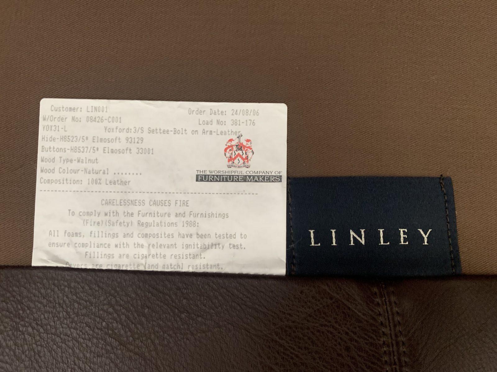 Canapé à 3 places en cuir marron David Linley Yoxford Chesterfield en vente 9